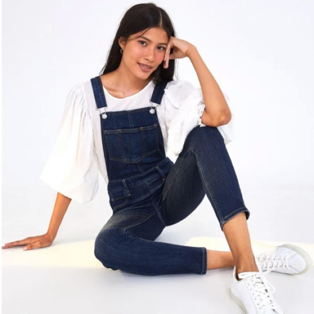 Xs Levi’s skinny overalls dark wash like new